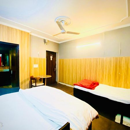 Hotel Osakataj Agra  Zewnętrze zdjęcie