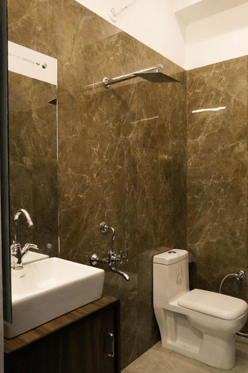 Hotel Osakataj Agra  Zewnętrze zdjęcie