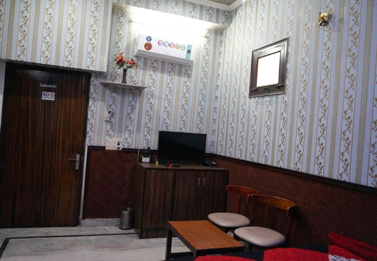 Hotel Osakataj Agra  Zewnętrze zdjęcie