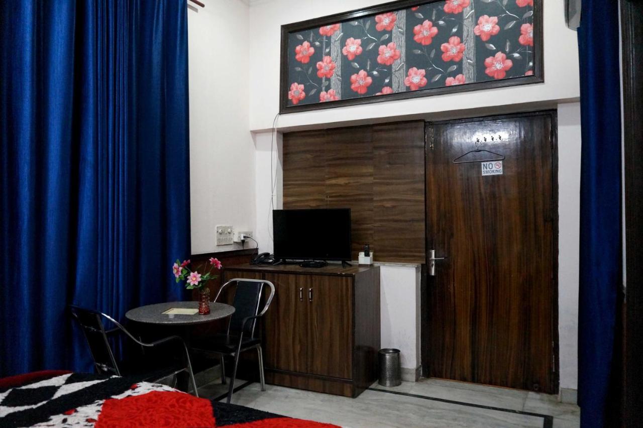 Hotel Osakataj Agra  Zewnętrze zdjęcie
